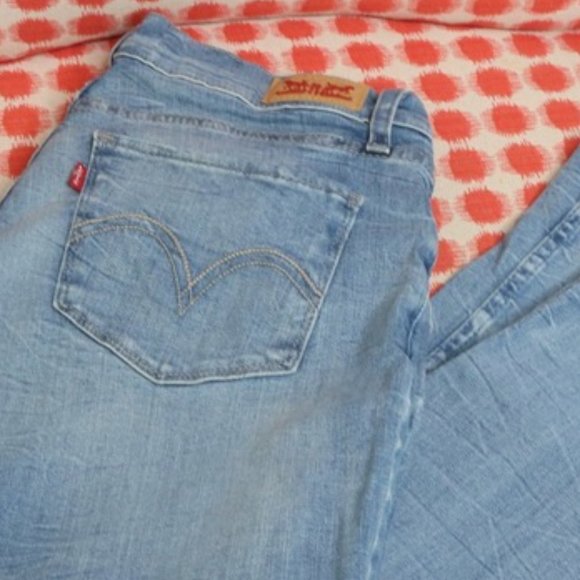 LEVIS  STRAUSS 524 SKINNY Size 9  Faded 29 Waist 32 Length women Jeans  Stretch - Picture 3 of 16